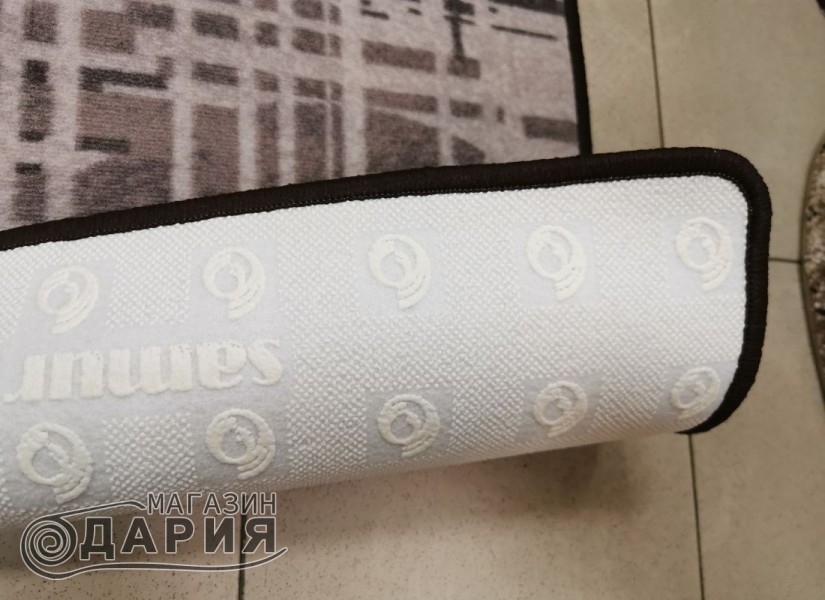 Мокетен килим 305